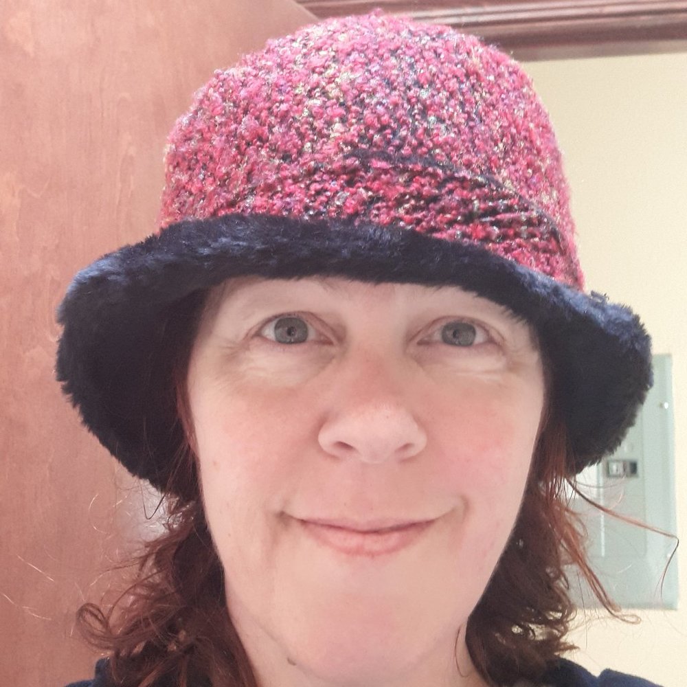Red tweed fur hat
